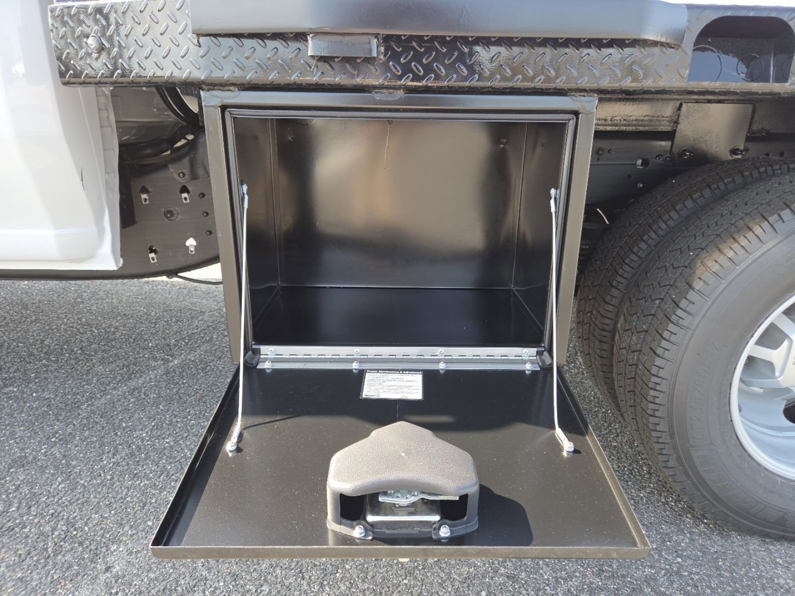 New 2026 GMC Sierra 3500 Pro w/ Convenience Package image 28