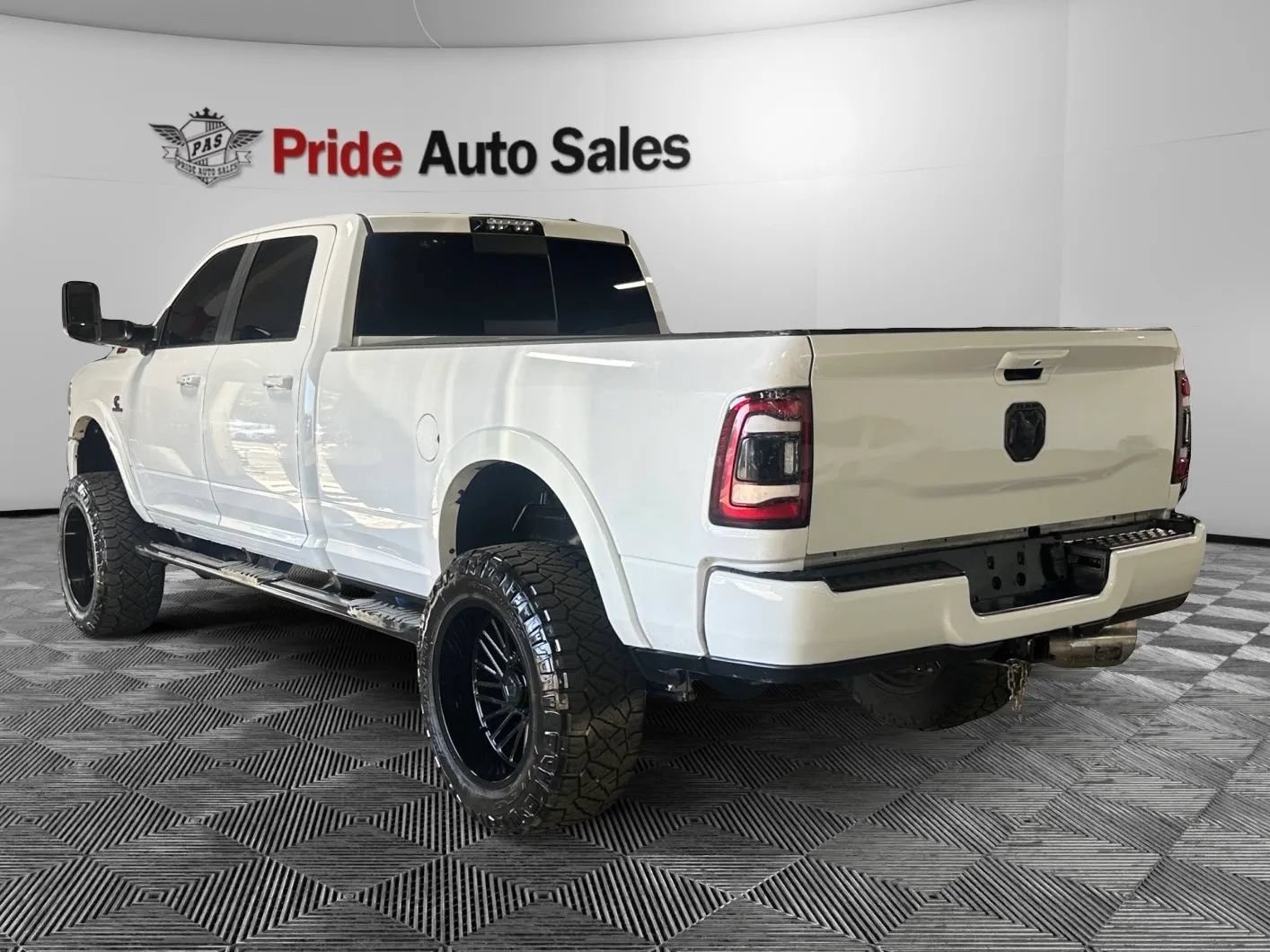 Used 2020 RAM 2500 Laramie AWD/4WD image 5