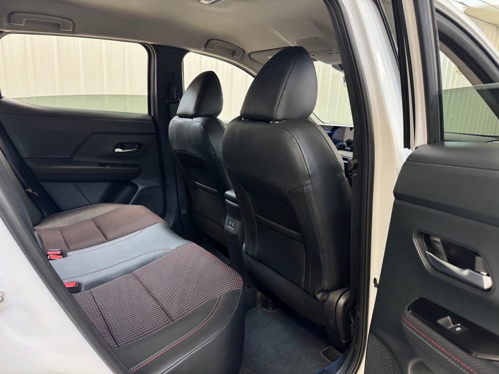 Used 2025 Nissan Kicks SR w/ Illumination Package AWD/4WD image 25
