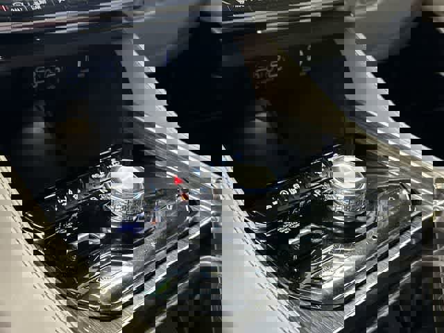 Used 2022 Jeep Wagoneer Series III w/ Convenience Group I AWD/4WD image 24