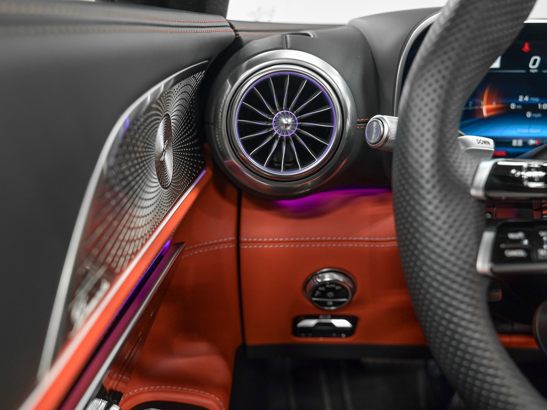 Used 2023 Mercedes-Benz SL 63 AMG 4MATIC image 18