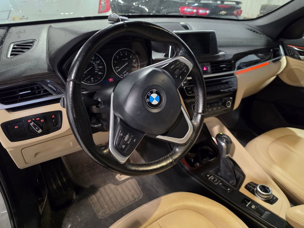 Used 2017 BMW X1 xDrive28i AWD/4WD image 4