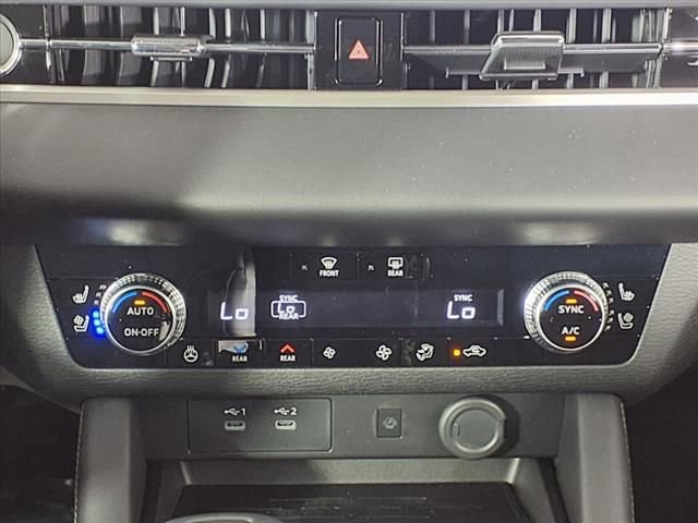 Used 2025 Mitsubishi Outlander SEL FWD image 19