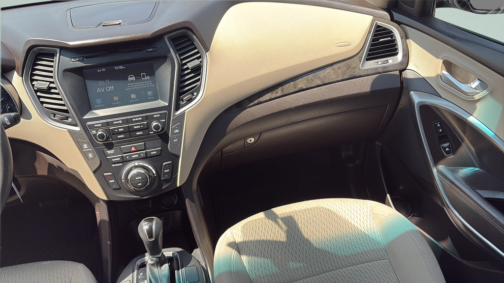 Used 2017 Hyundai Santa Fe Sport AWD/4WD image 13