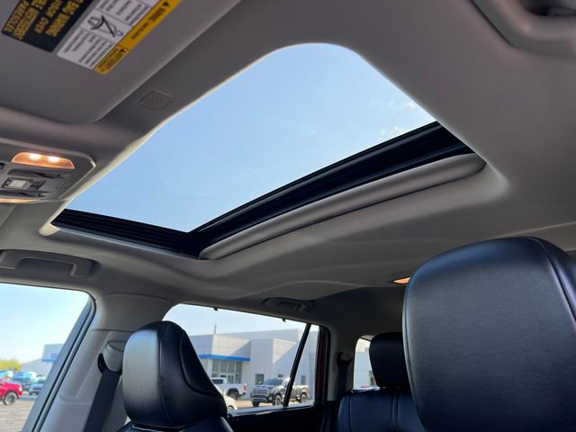 Used 2022 Toyota Highlander XLE AWD/4WD image 9