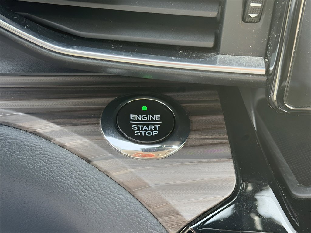 Used 2021 Ford Explorer Limited w/ Equipment Group 301A image 31