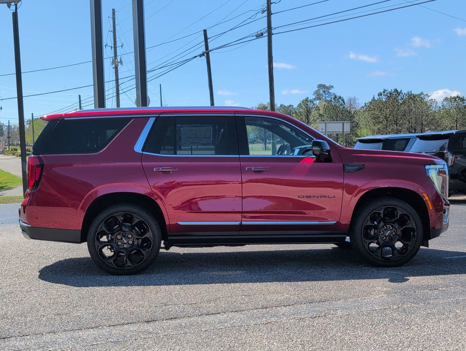 New 2026 GMC Yukon Denali w/ Denali Reserve Package image 7
