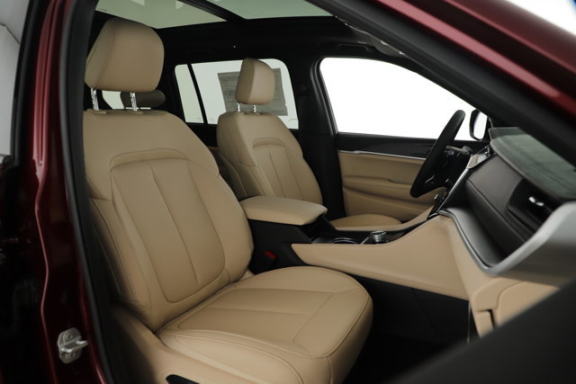 New 2026 Jeep Grand Cherokee L Limited image 13