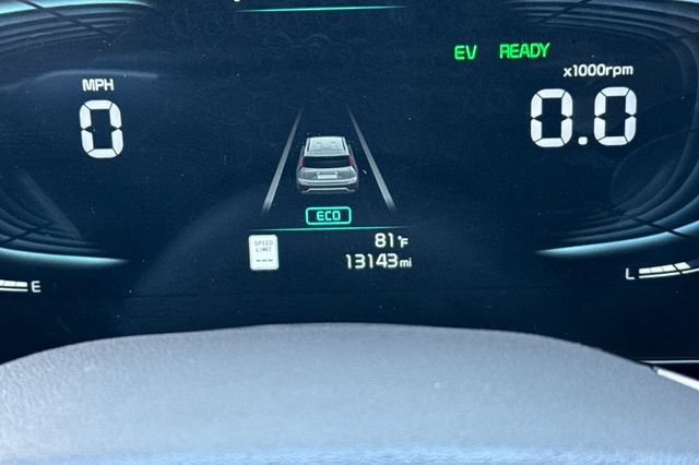 Certified 2025 Kia Niro EX Touring FWD image 34