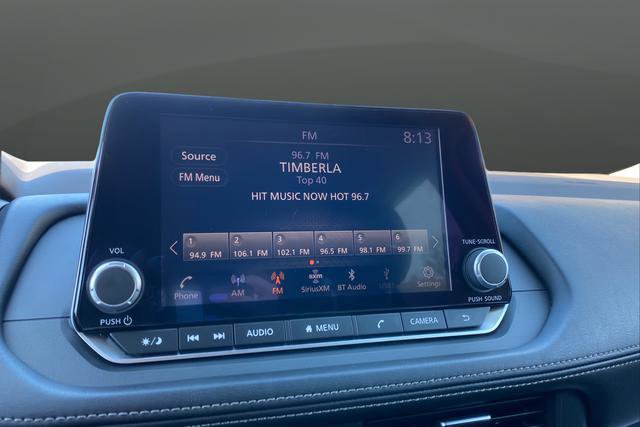 Used 2023 Nissan Rogue SV image 14