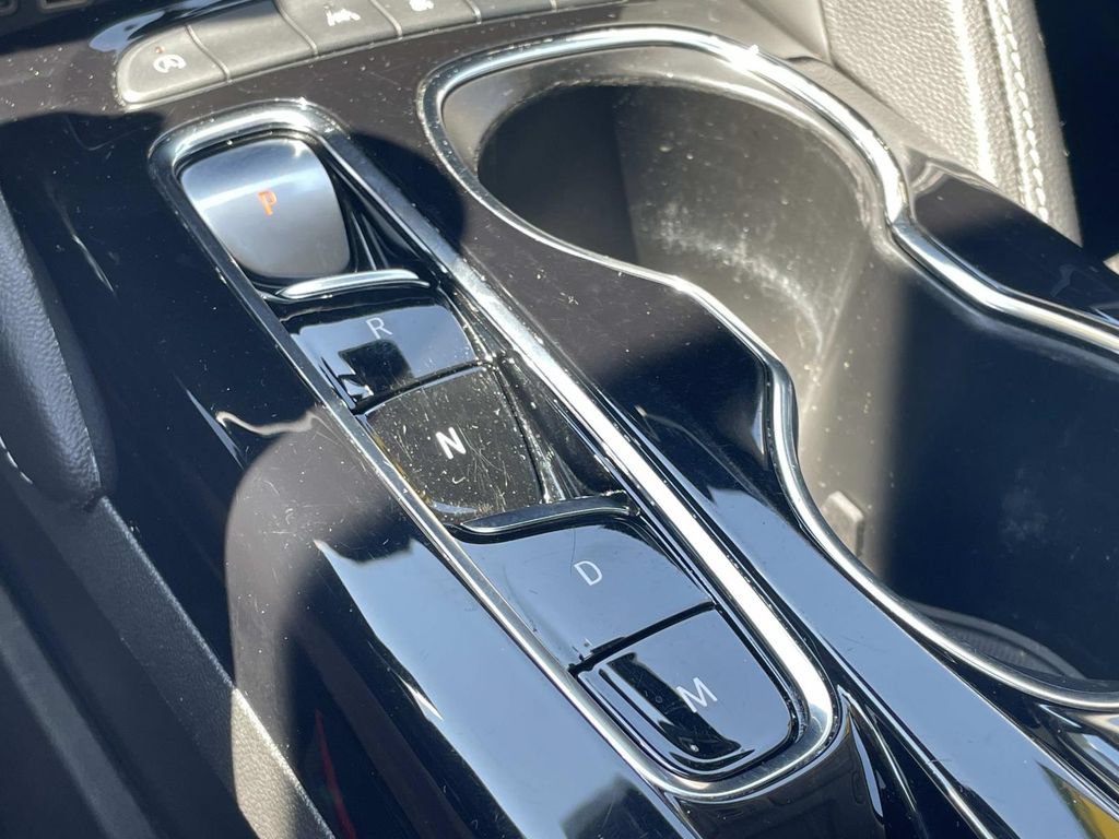 Used 2022 Buick Envision Essence w/ Technology Package I FWD image 26