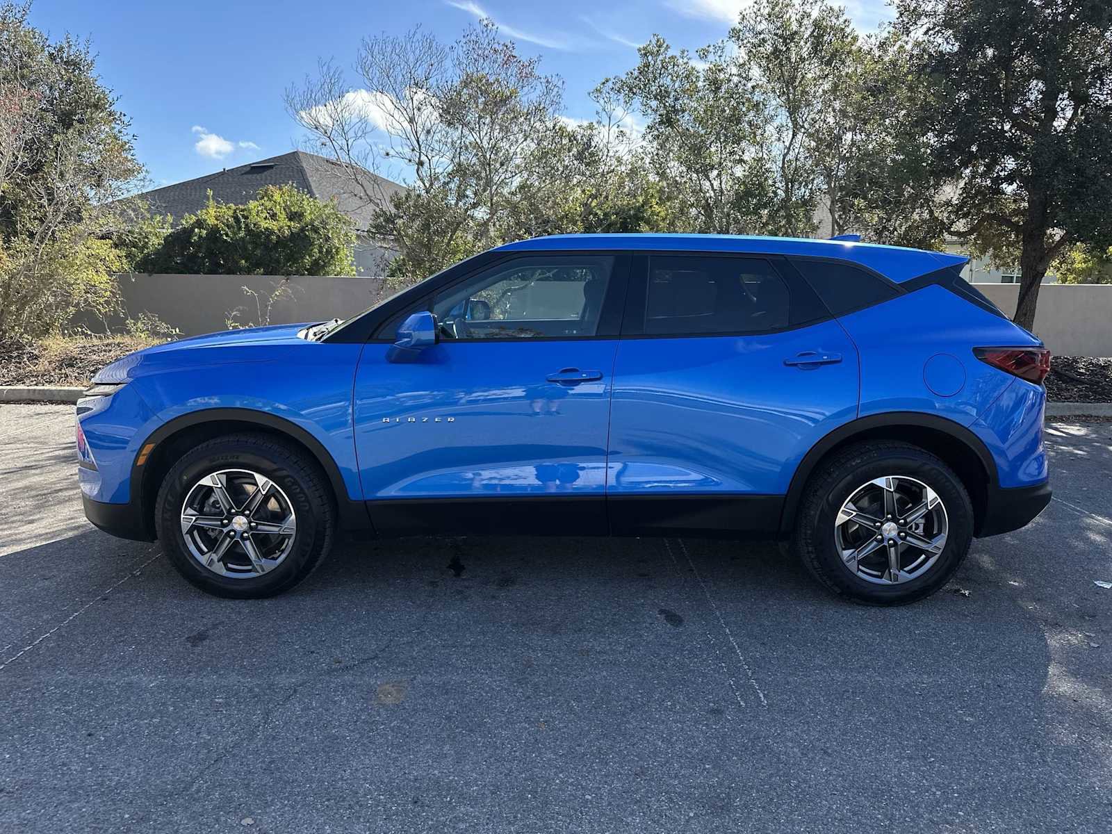 Certified 2025 Chevrolet Blazer LT image 3