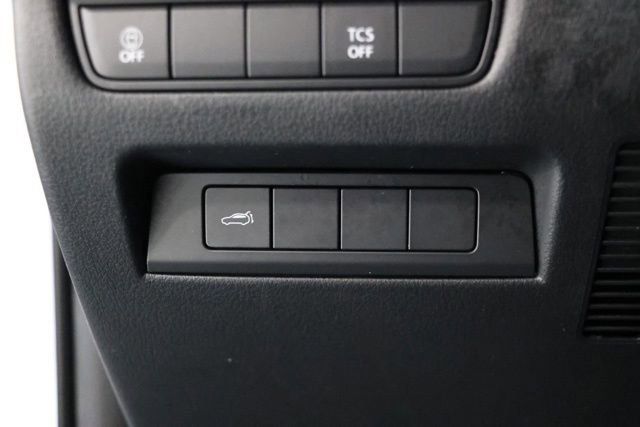 Used 2025 MAZDA CX-50 AWD 2.5 S w/ Premium Package image 19