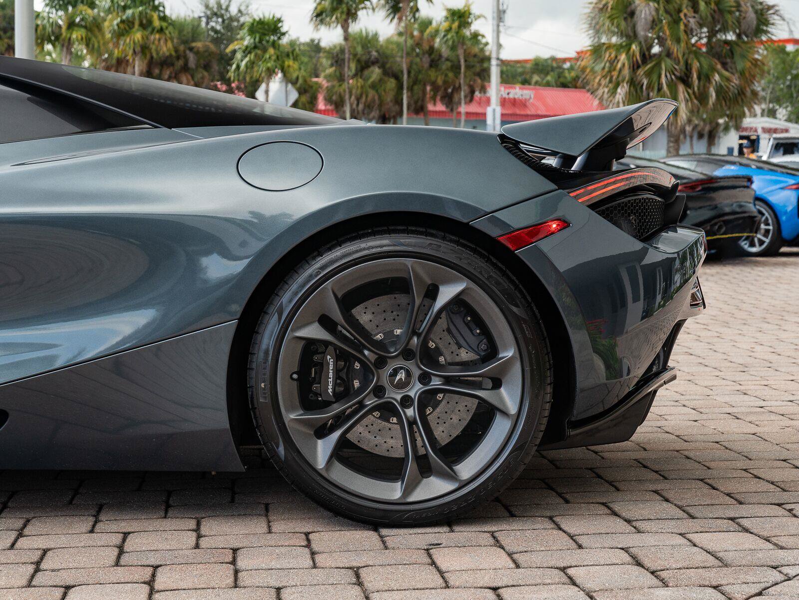 Used 2020 McLaren 720S Spider RWD image 43