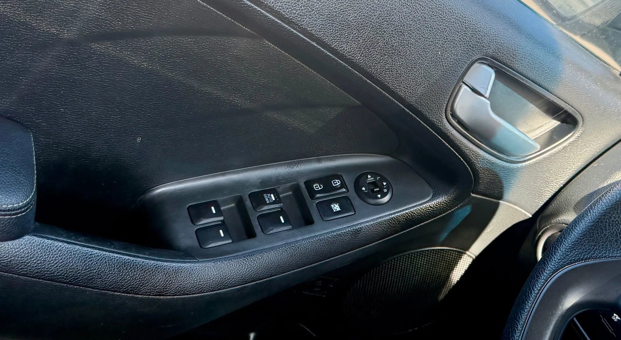 Used 2018 Kia Forte LX image 18