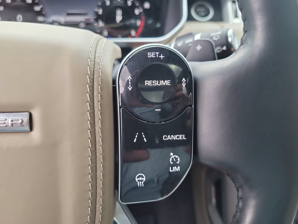 Used 2020 Land Rover Range Rover HSE AWD/4WD image 29