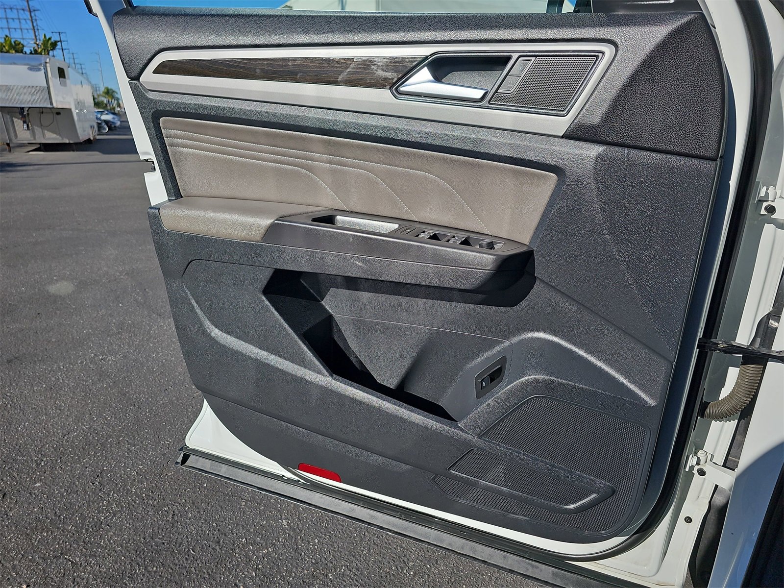 Used 2022 Volkswagen Atlas SE image 30