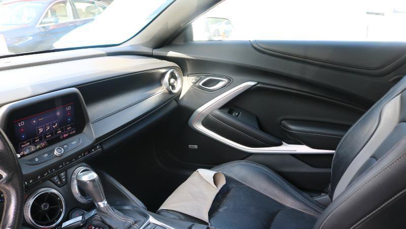 Used 2020 Chevrolet Camaro SS RWD image 21