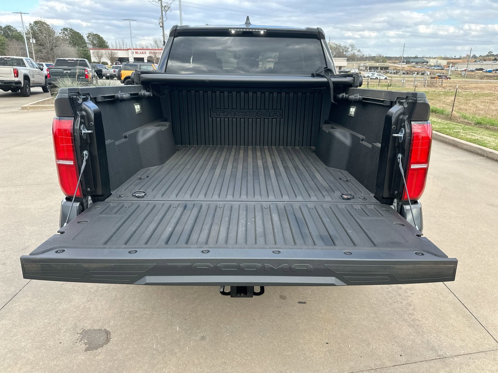 Used 2024 Toyota Tacoma TRD Off-Road AWD/4WD image 23
