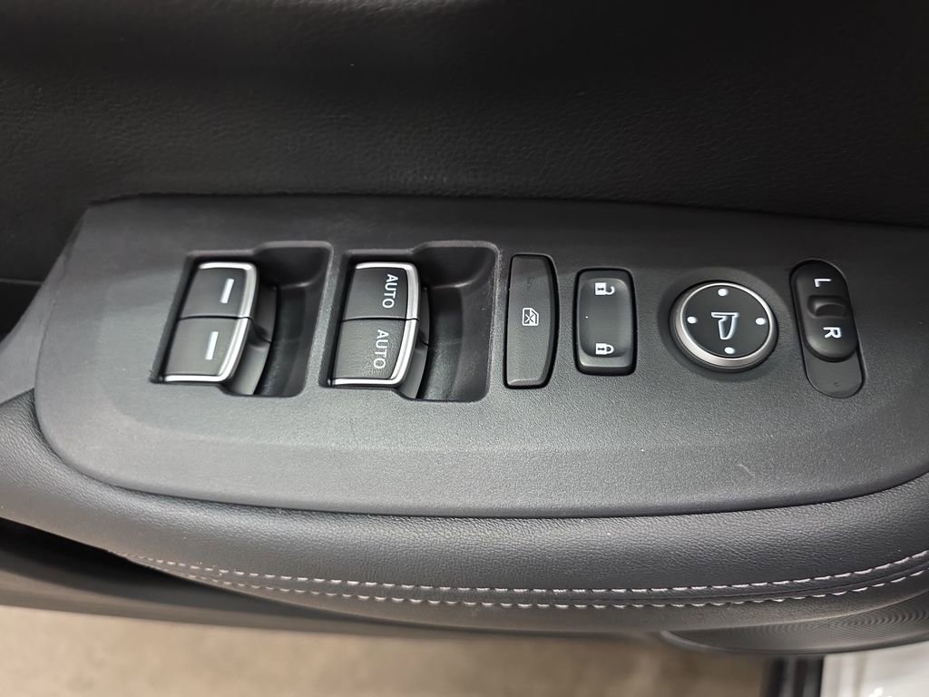 Used 2024 Honda HR-V EX-L image 26