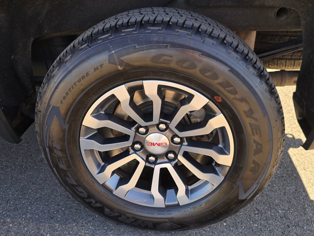 Used 2021 GMC Sierra 1500 AT4 AWD/4WD image 9