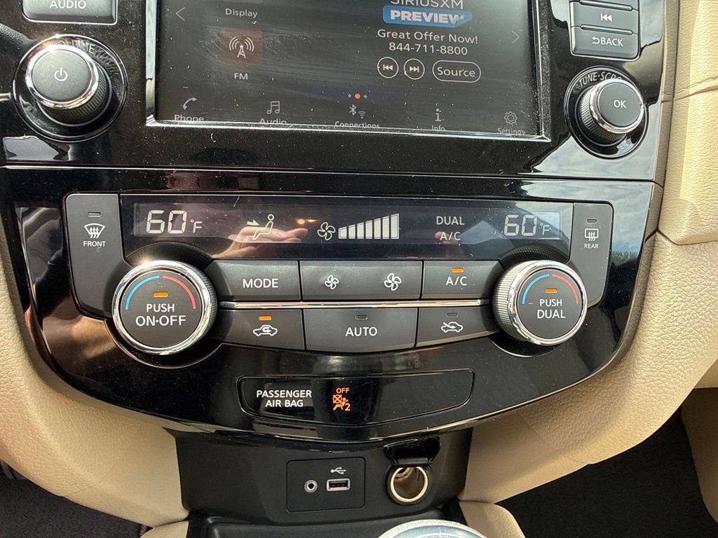 Used 2020 Nissan Rogue SV AWD/4WD image 34