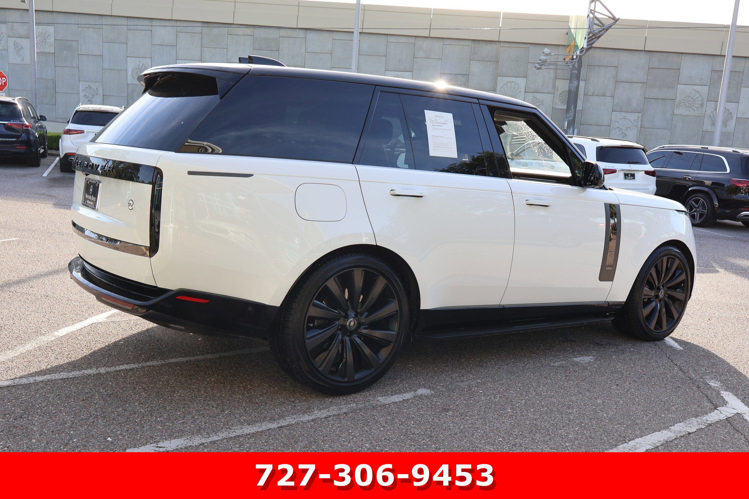 Used 2023 Land Rover Range Rover SV AWD/4WD image 9