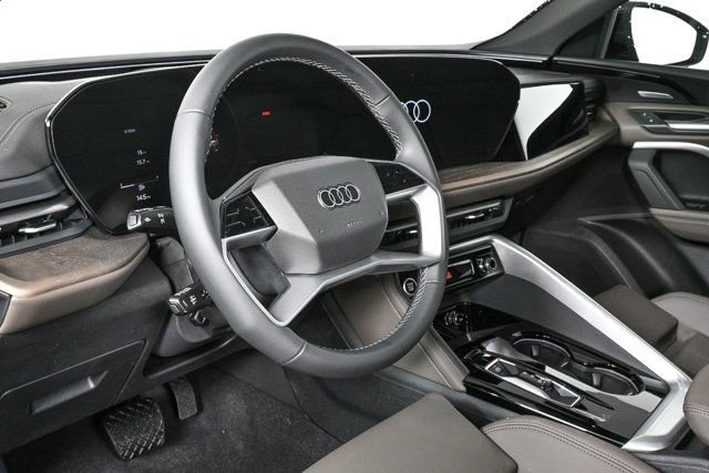 New 2025 Audi Q5 Premium Plus image 4
