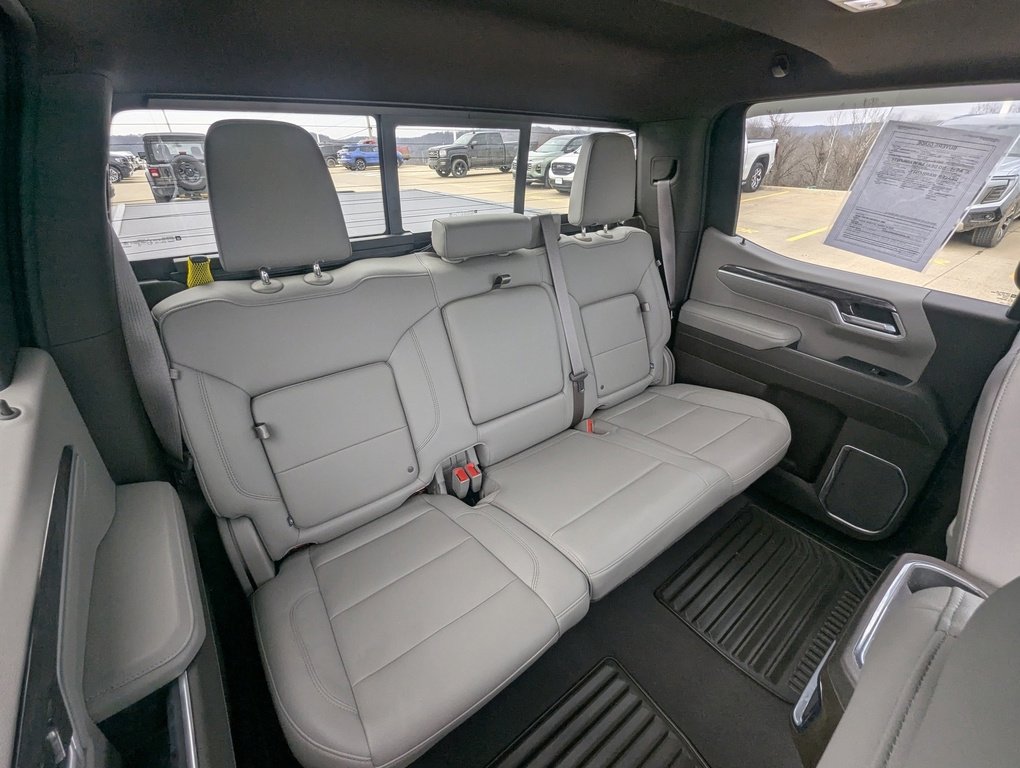 Used 2022 Chevrolet Silverado 1500 LTZ w/ LTZ Premium Package image 24