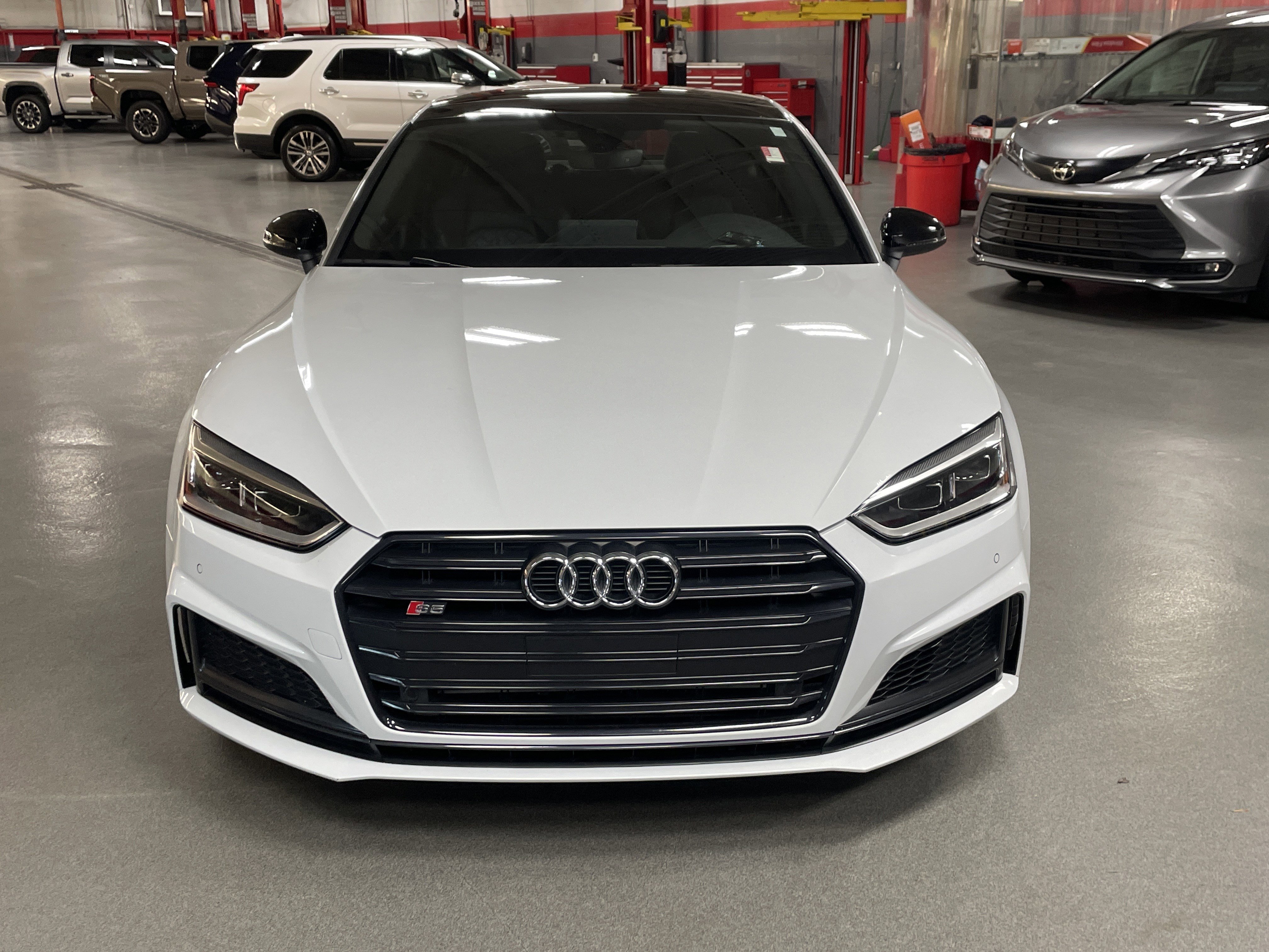 Used 2019 Audi S5 Premium Plus w/ Premium Plus image 3