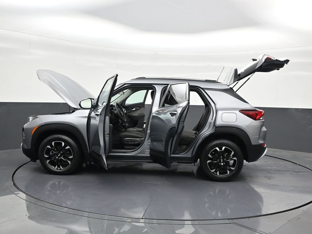 Used 2023 Chevrolet TrailBlazer LT FWD image 38