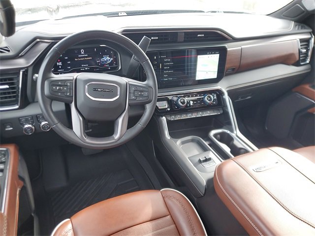 Used 2024 GMC Sierra 2500 Denali Ultimate w/ Max Trailering Package image 12