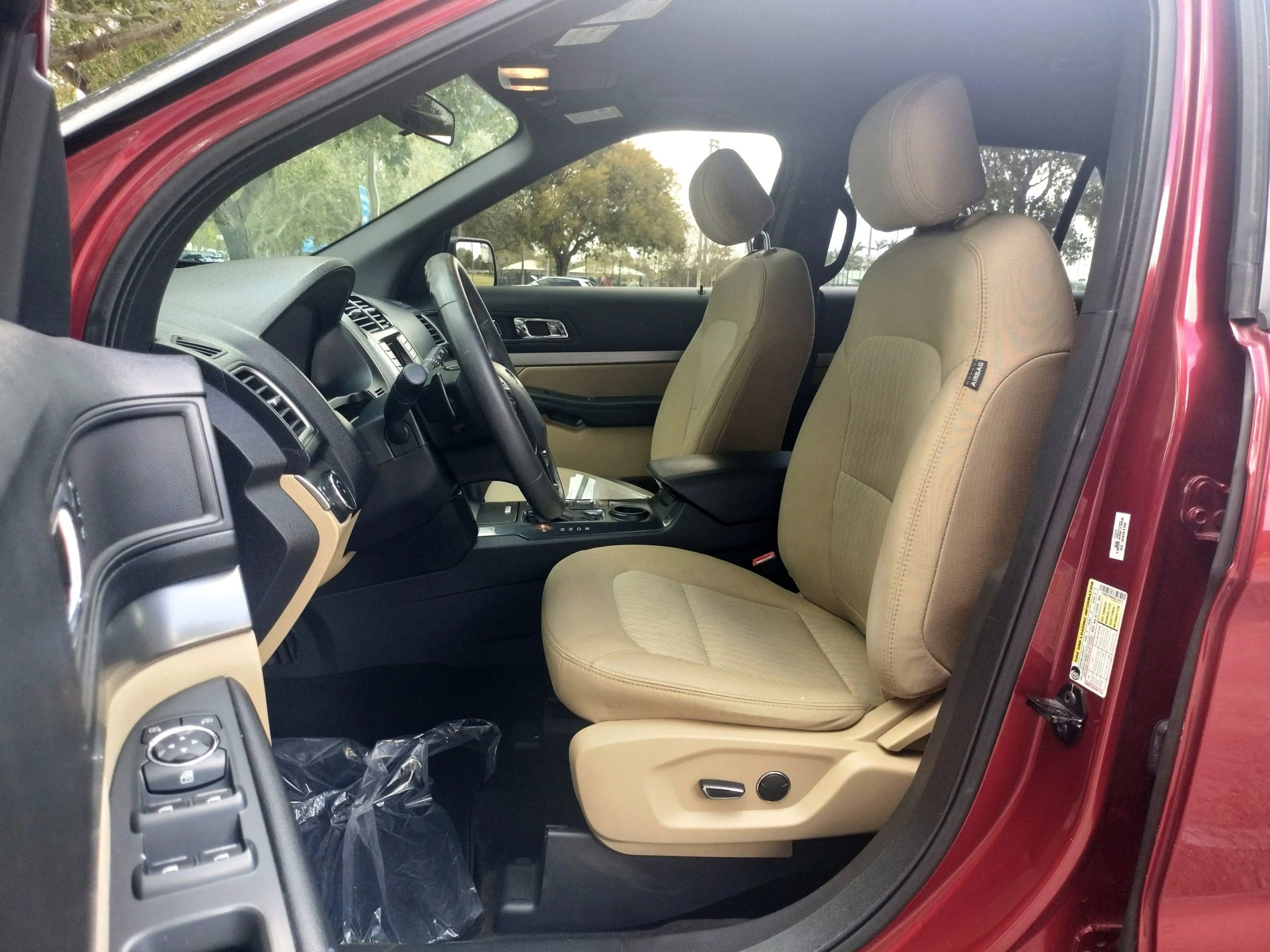 Used 2017 Ford Explorer FWD image 14