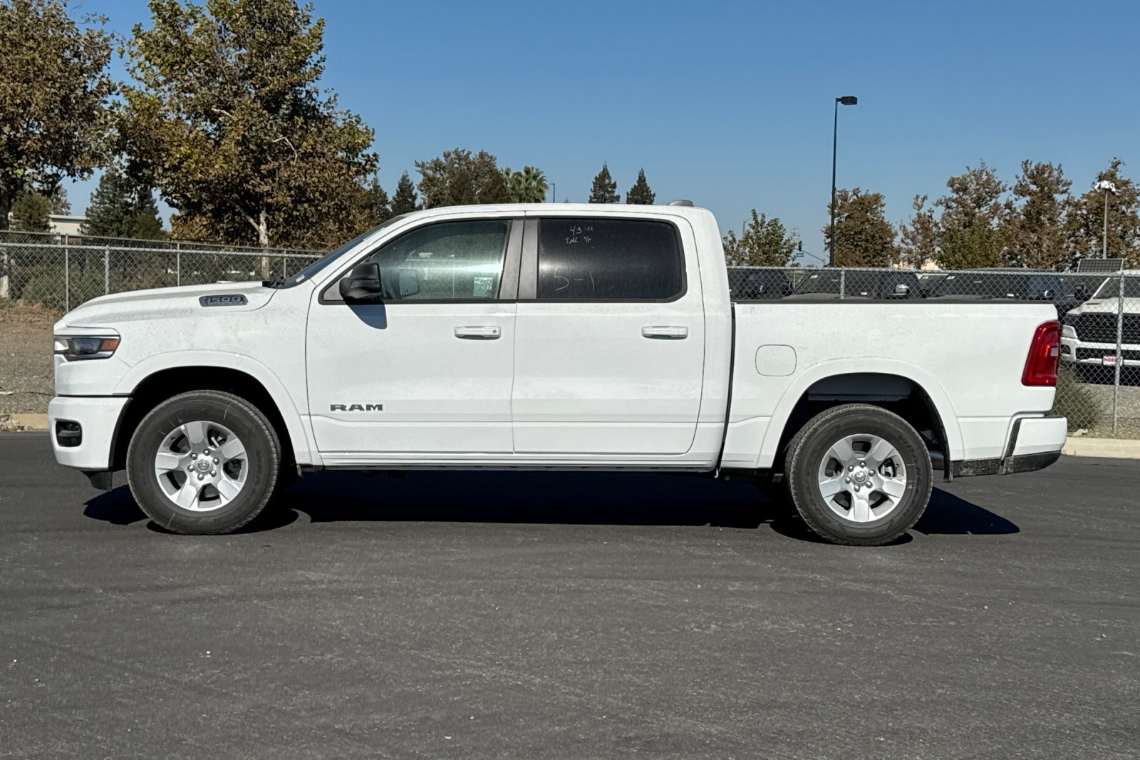 New 2027 RAM 1500 4x4 Crew Cab image 6
