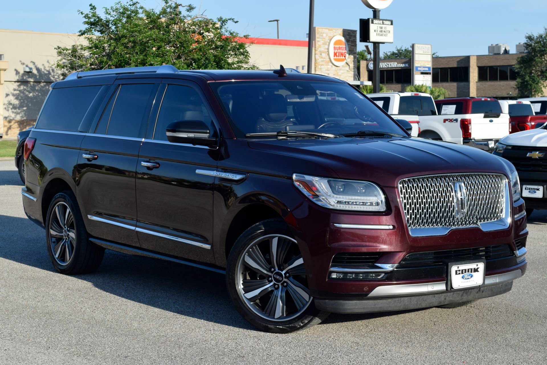 Used 2019 Lincoln Navigator L Reserve AWD/4WD image 3