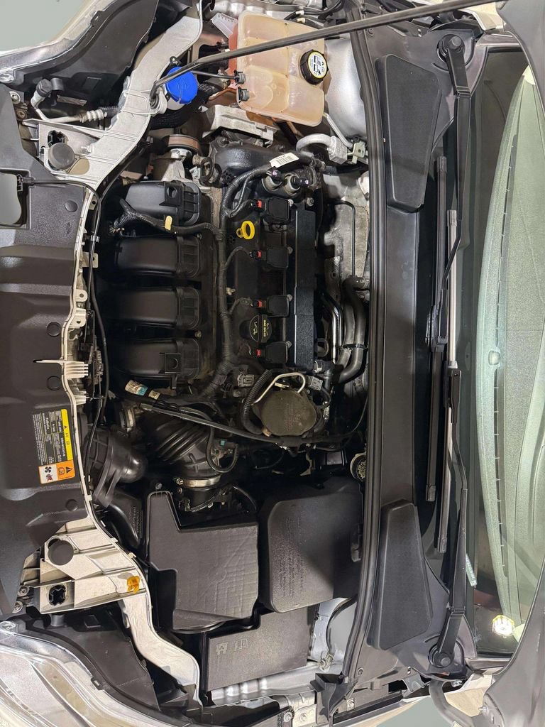 Used 2013 Ford Focus SE w/ SE Winter Pkg FWD image 22