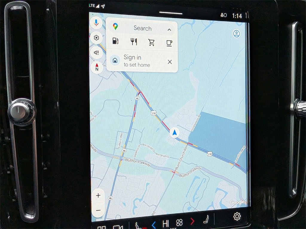 Certified 2024 Volvo XC40 B5 Core image 23