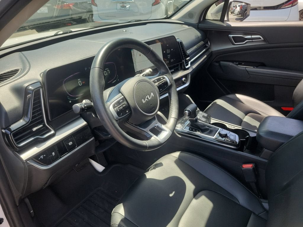 Used 2024 Kia Sportage EX FWD image 16