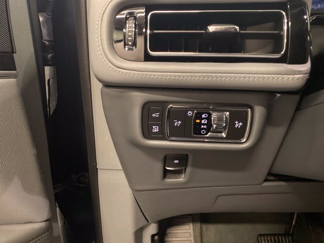 Used 2022 Lincoln Nautilus Reserve w/ Equipment Group 201A AWD/4WD image 18