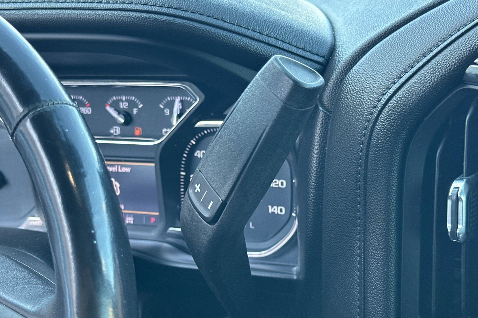 Used 2019 GMC Sierra 1500 SLT w/ SLT Premium Plus Package AWD/4WD image 21