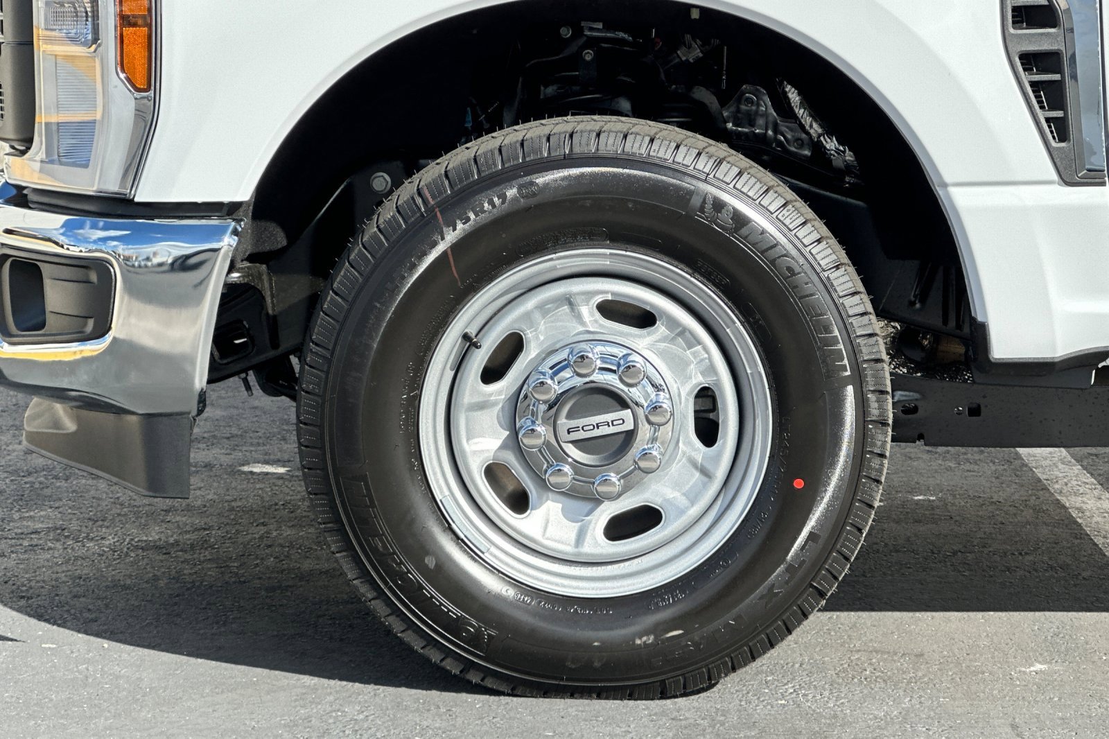 New 2026 Ford F250 XL w/ XL Chrome Package image 22