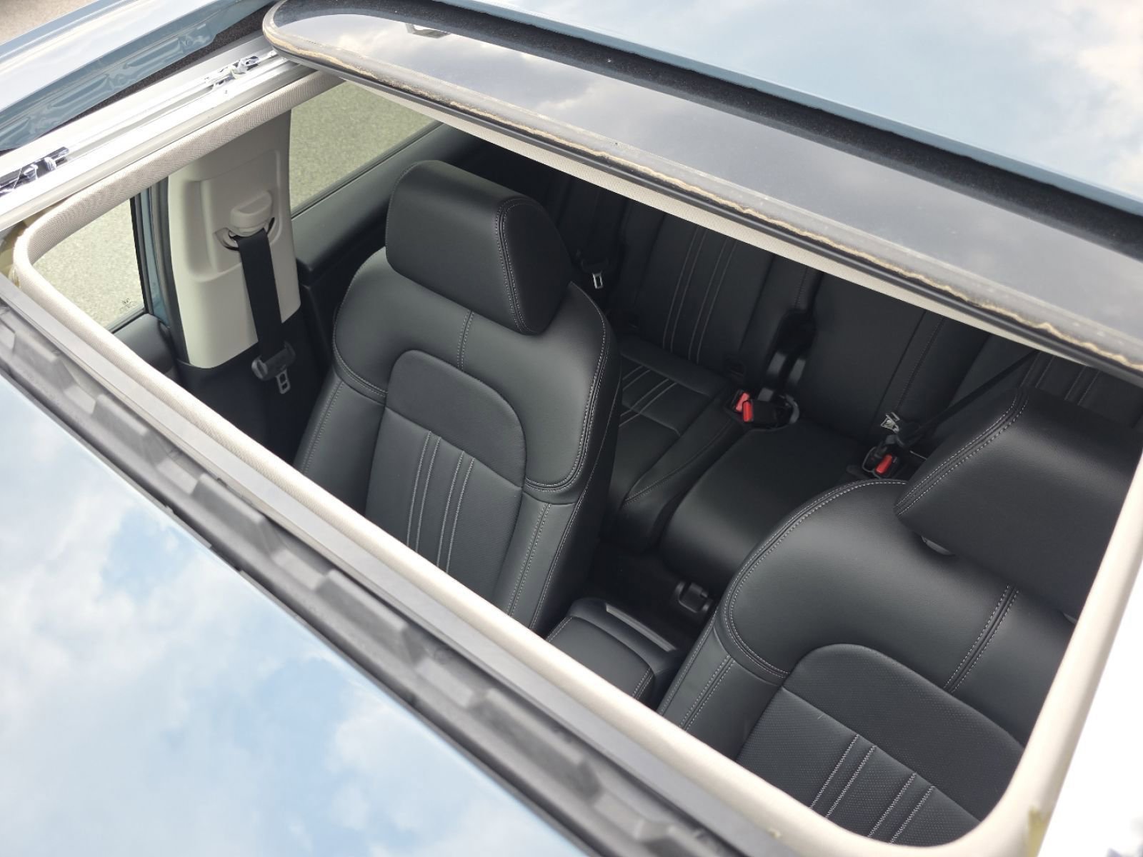 New 2026 Honda HR-V EX-L image 4