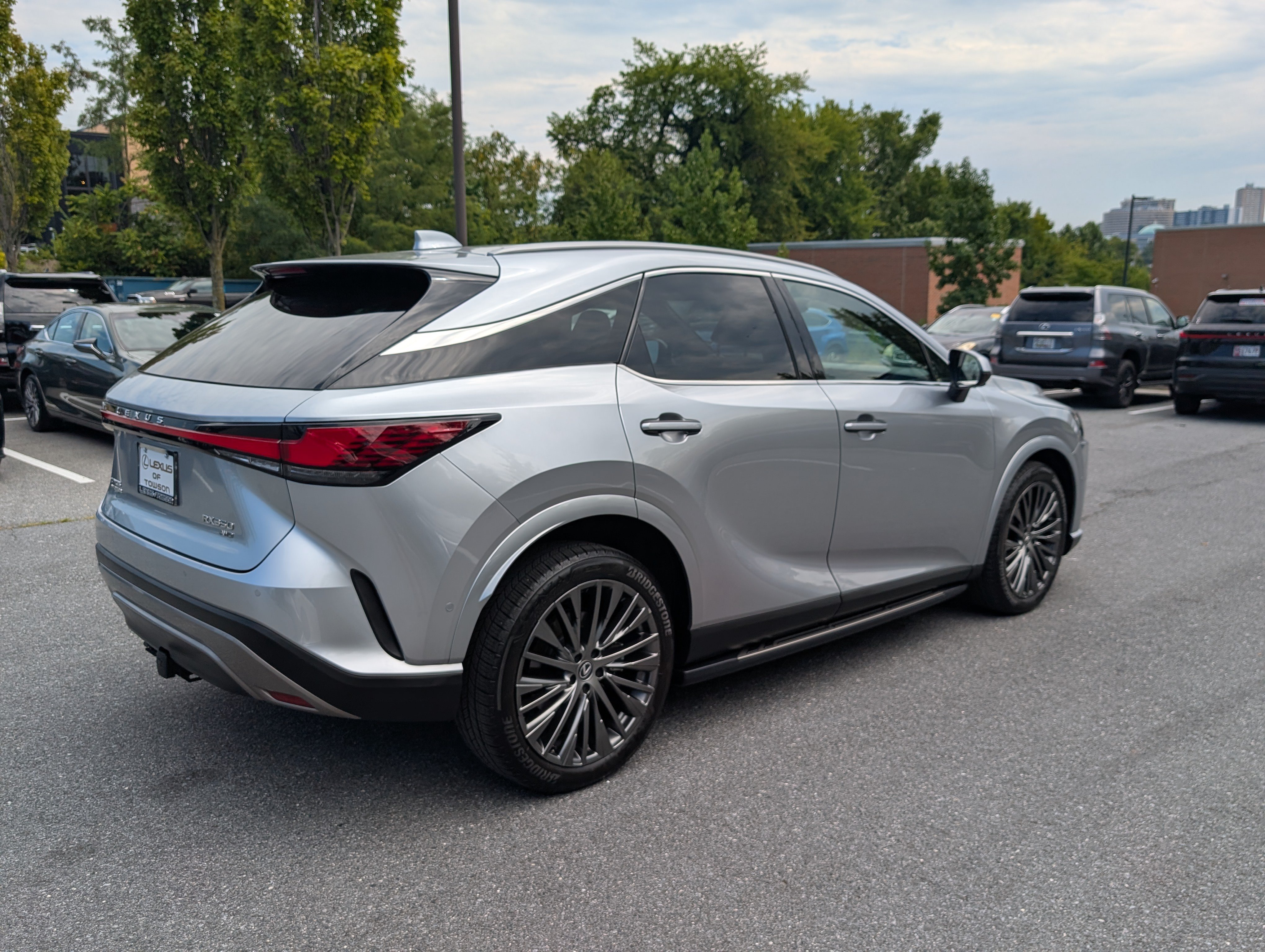 Used 2024 Lexus RX 350 AWD w/ Convenience Package image 3