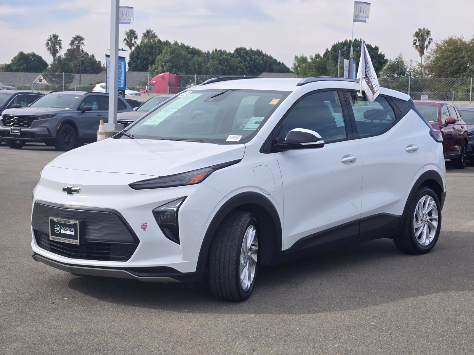 Used 2023 Chevrolet Bolt EUV LT w/ Driver Confidence Package FWD image 3