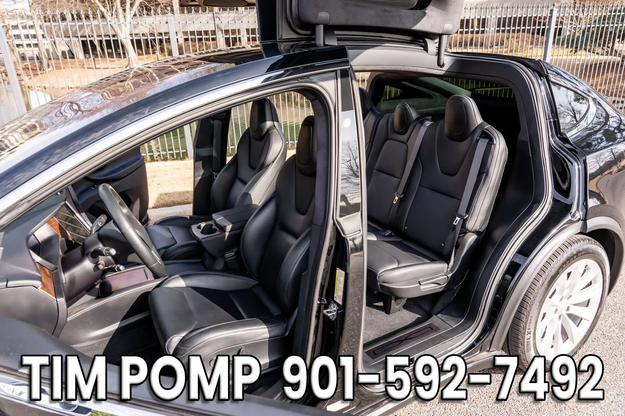 Used 2019 Tesla Model X image 14