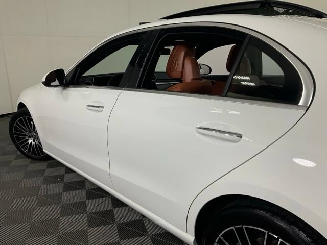 Used 2023 Mercedes-Benz C 300 4MATIC Sedan image 32