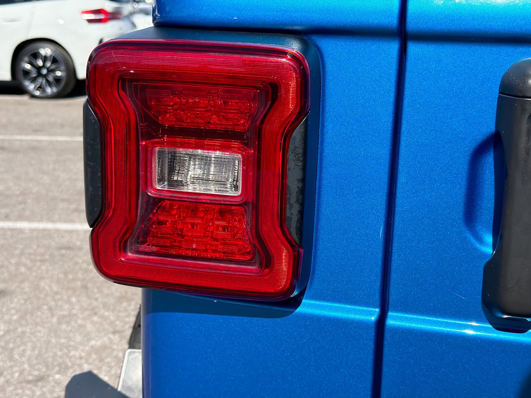 Used 2021 Jeep Wrangler Unlimited Rubicon w/ LED Lighting Group image 10