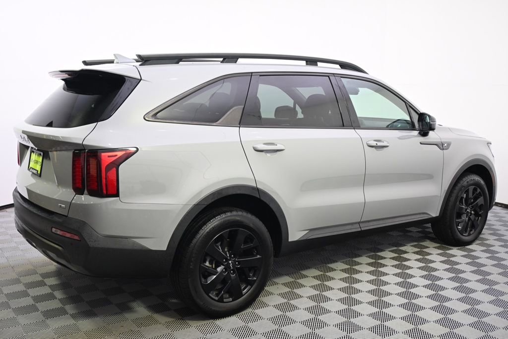 Used 2023 Kia Sorento S w/ Panoramic Sunroof Package AWD/4WD image 7