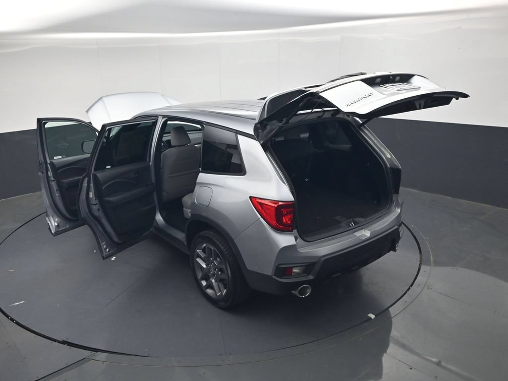 Used 2023 Honda Passport EX-L image 42