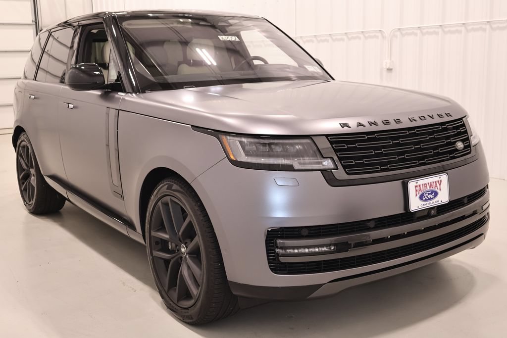 Used 2023 Land Rover Range Rover Autobiography AWD/4WD image 3